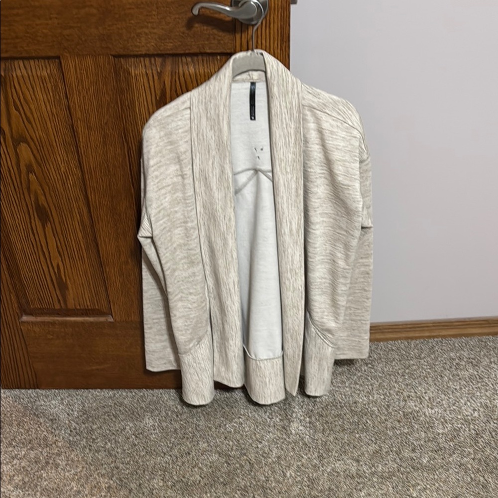 Women's Kuhl cream open cardigan Medium